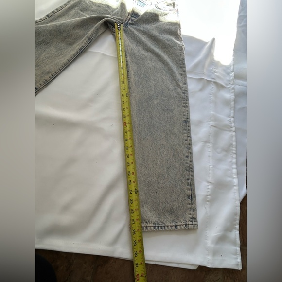 Levi’s Premium 501 ‘90s Women’s High Rise StraightLeg Jeans Button Fly LightWash - Picture 10 of 13